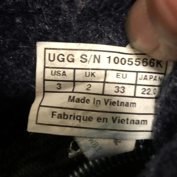 Youth Ugg boots - Picture 5 of 6